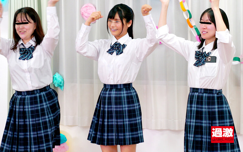 ＜JK＞ 密室で汗ばむカラダを舐められ嫌がりながらも感じる女子○生 『...