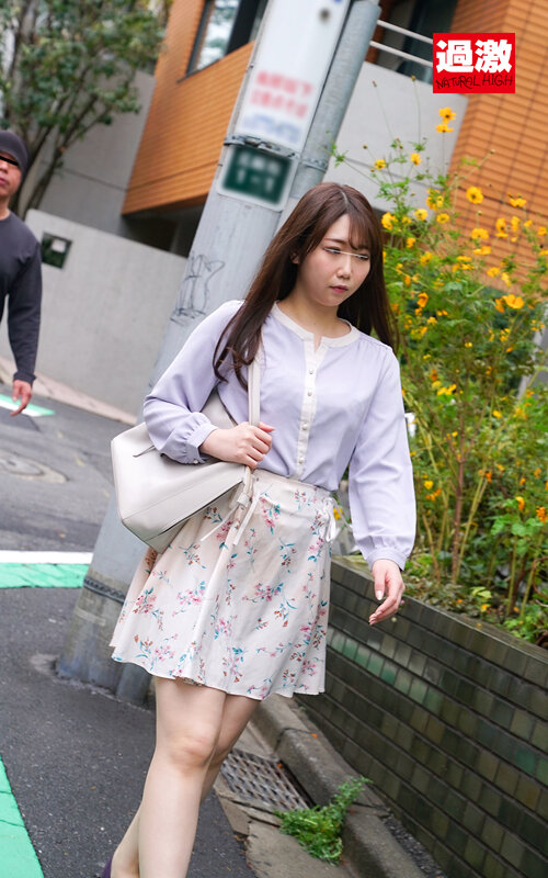 ＜JK＞ 中出し寸前に抵抗して抜けたチ○ポを何度もぶち込まれイキ狂いだ...