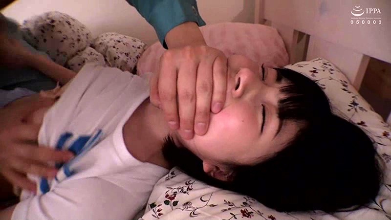 ＜JK＞ 締めの中出しで未来ある人生を台無しにしてやろうとすると、さっ...