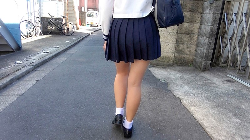 ＜JK＞ 円女交際 中出しoK18歳 田舎のおっとり隠れビッチ娘 琴羽...