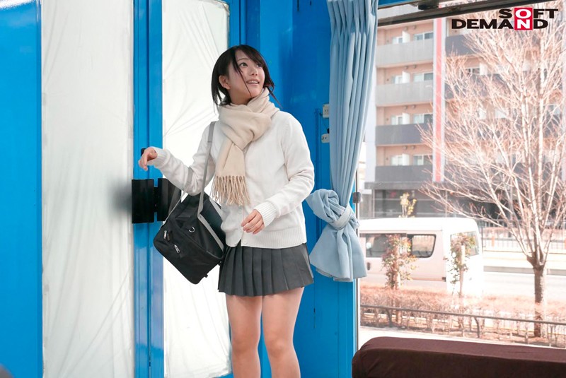 ＜JK＞ ふみか マジックミラー号でおっぱいモミモミインタビュー「最後...