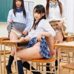 ＜JK＞ 【VR】放課後の教室を覗いていたら3人のJKに見つかっておま●こをじっくり見せつけられた 『高画質』