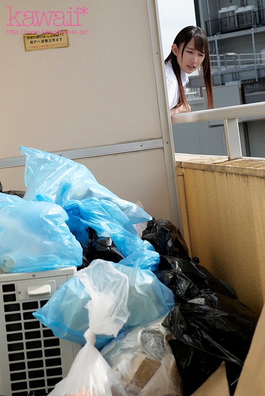 ＜JK＞ 隣人のゴミ部屋で異臭中年おやじに抜かずの連撃中出し48発で孕...