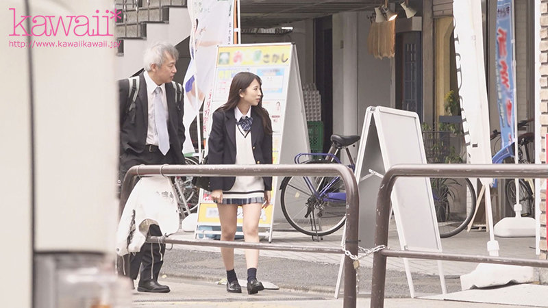 ＜JK＞ 進学を決めてくれた恩師と援●交際でまさかの再会…睡眠薬を飲ま...