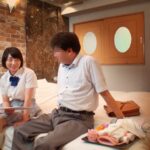 ＜JK＞ 一般男女モニタリングAV 仲良し父娘が大人の社会科見学に参加！女子校生の娘とお父さんがラブホテルで2人っきりになったら1発10万円の連続射精セックスに挑戦してしまうのか！？成長した娘の身体にお父さんは10年ぶりの完全フル勃起！ 『高画質』