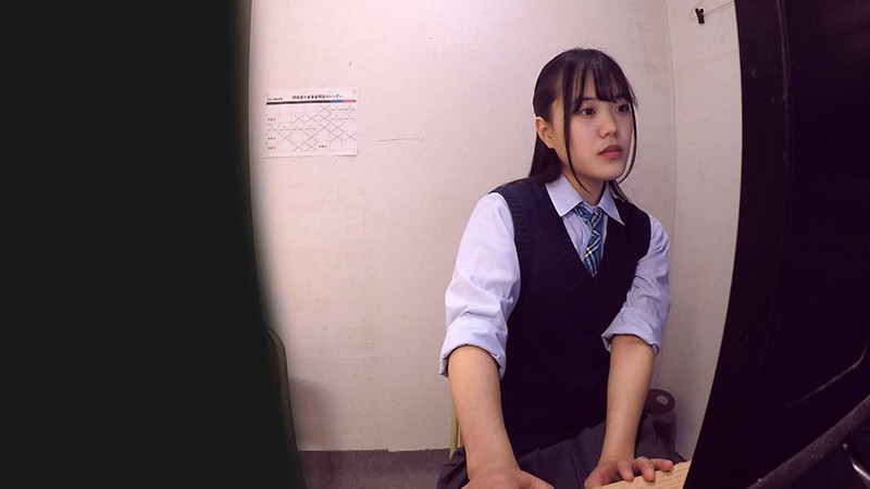 ＜JK＞ 女子校生オナニー盗撮 一心不乱にクリを擦り続け「アヘ顔イキ狂...