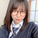 <JK> メガネっ娘の「こなっちゃん」学校では優等生だけど…。「乳首とアソコをいっぱい舐めて下さい。気持ちいいんです…(^_^)v」 柏木こなつ 『高画質』