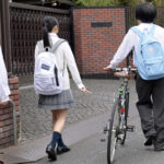 ＜JK＞ 隣に引っ越してきた学園のアイドルに勃起を見られてしまうが、恥ずかしがりながらも、ドスケベに豹変。 香乃萌音 『高画質』