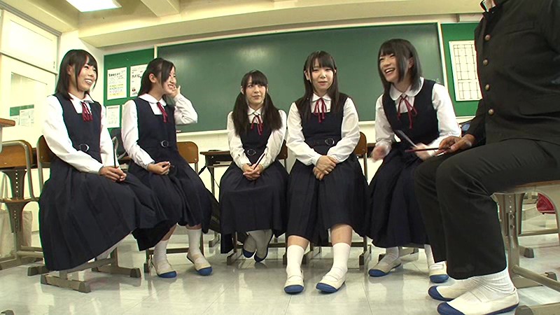 ＜JK＞ 超うぶブルマ女子たちと男は僕ひとりの王様ゲーム！オトナのアソ...