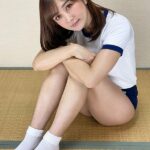 ＜JK＞ むちむちデカ尻 神ブルマ 痴女版 大槻ひびき ロリ美少女やぽっちゃり娘にピチピチブルマ＆体操着を着せ、ハミパン、ムレムレワレメを毛穴まで見えるほどの超ドアップ接写！さらに尻コキ、着衣お漏らし放尿やブルマぶっかけ等ブルマ好きに送る完全着衣フェチAV 『高画質』