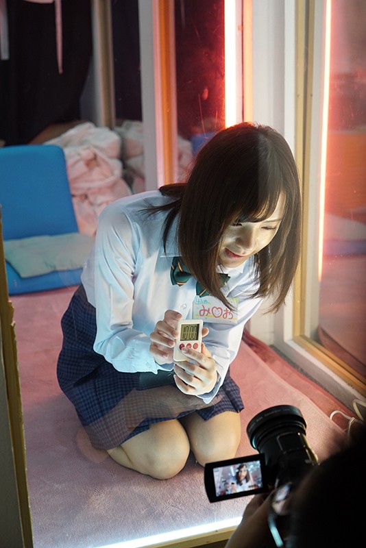 ＜JK＞ マジックミラーごしの欲望。テレビ番組や映画で話題になった本物...