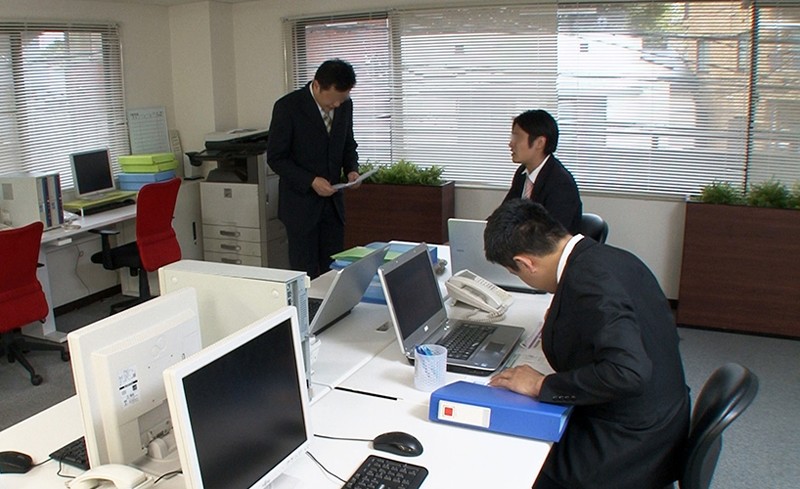 ＜JK＞ 絶対に手を出してはいけないひよこ女子に媚薬まみれの極悪チ○コ...