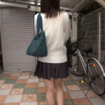 ＜JK＞ 階段女子校生 女子校生の制服スカートの中身がTバックならお尻の肉見えるじゃん！編 『高画質』