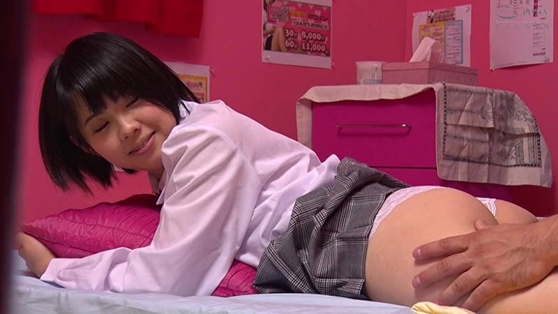 ＜JK＞ 裏オプだらけの制服リフレは誰でもヤレちゃう無法地帯！4時間 ...