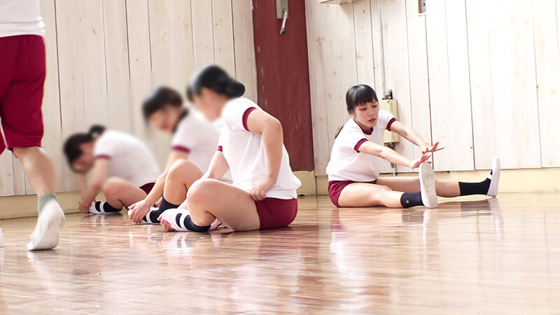 ＜JK＞ 体育の授業中に男子生徒から痴●される女子学生 行為はエスカレ...