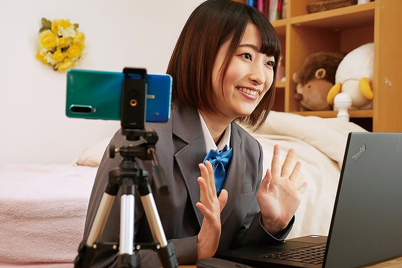 ＜JK＞ まさか！エロ配信が担任の先生にバレちゃうなんて！！ 中城葵 ...