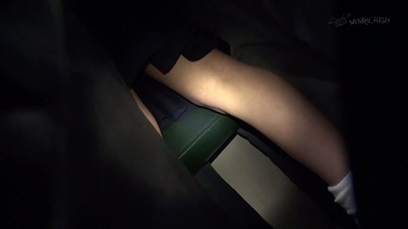 ＜JK＞ 電車痴●で「絶対イクもんか…」腰をひねり絶頂を拒み続ける女子...