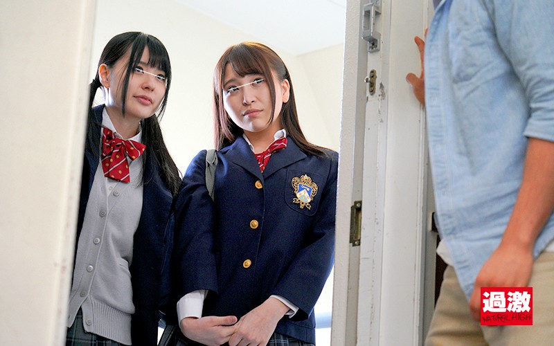 ＜JK＞ 彼女の友達J○2人に拘束されて前から後ろから連続で抜かれまく...