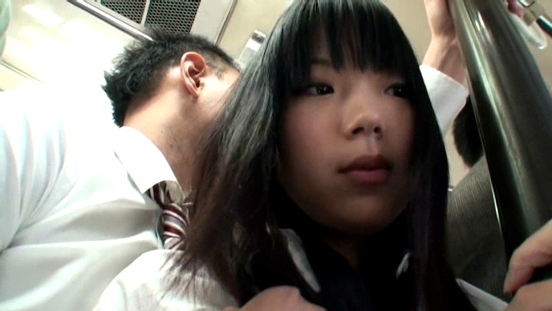 ＜JK＞ 清純女子校生をバスの中で痴●したら拒んだけれどパンツの中はビ...