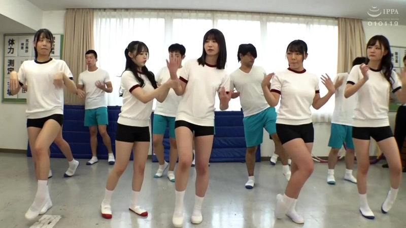 ＜JK＞ ～柔軟体操・上体反らし・跳躍測定・腹筋・開脚測定編～秋の全裸...