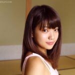 ＜JK＞ 千葉のチョイ田舎に在住のJK・美香は、セフレが7人いて、正にパンツを履くひまがありません…。 三宅美香 『高画質』