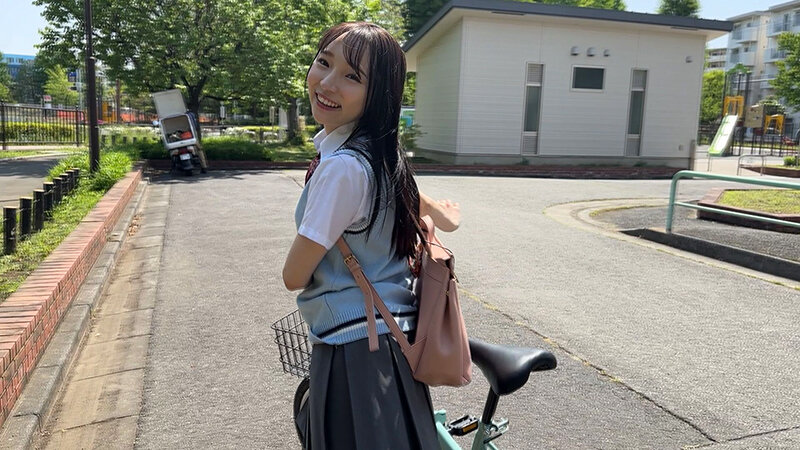 ＜JK＞ 【精飲セフレ】 近所に住む女子校生は精子が大好きで毎回会う度...