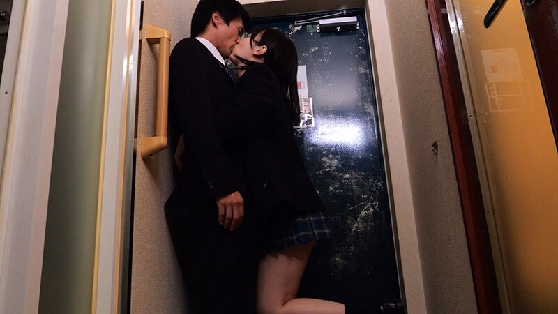 ＜JK＞ 子宮を叩かれるたびに濡れていく…生徒のナマ膣。恋焦がれた教師...