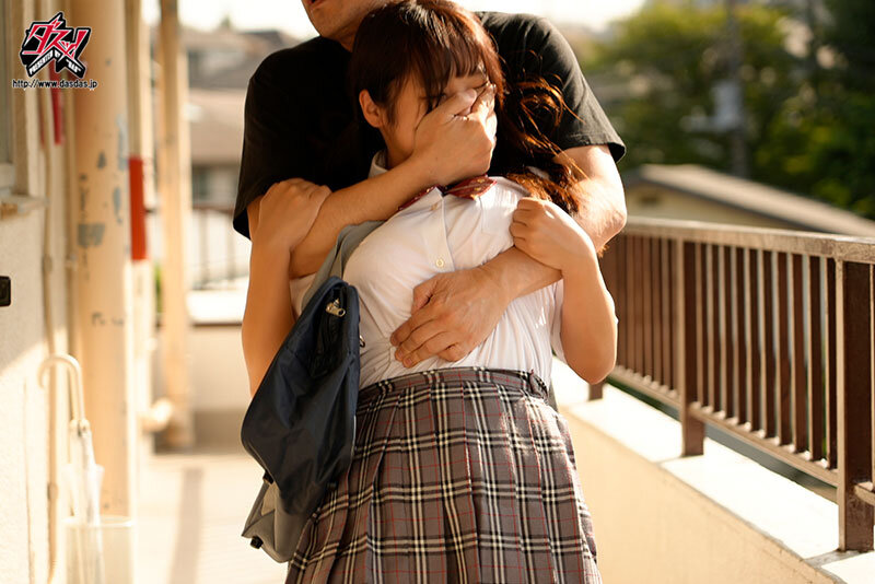 ＜JK＞ 二週間ゴミ部屋監禁された巨乳彼女は、中年ニートと歪んだ恋に堕...