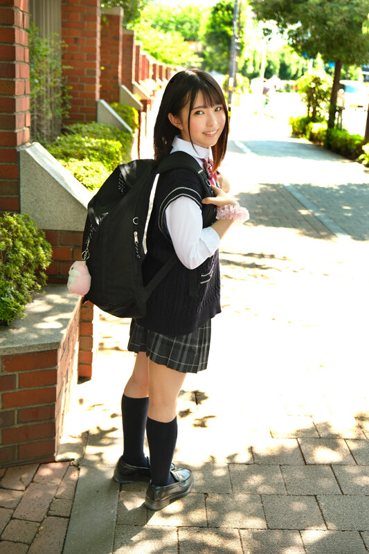 ＜JK＞ 近所で見つけた女子校生Mちゃんと失神キメセク遊び【素人投稿】...