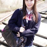 ＜JK＞ ウブで可愛い女子校生の皆さま！「童貞君の早漏の悩みを解決してもらえませんか？」好奇心旺盛な女子校生が早漏すぎる童貞君にキュンキュンしちゃって生中出し筆おろし！ うららちゃん 『高画質』