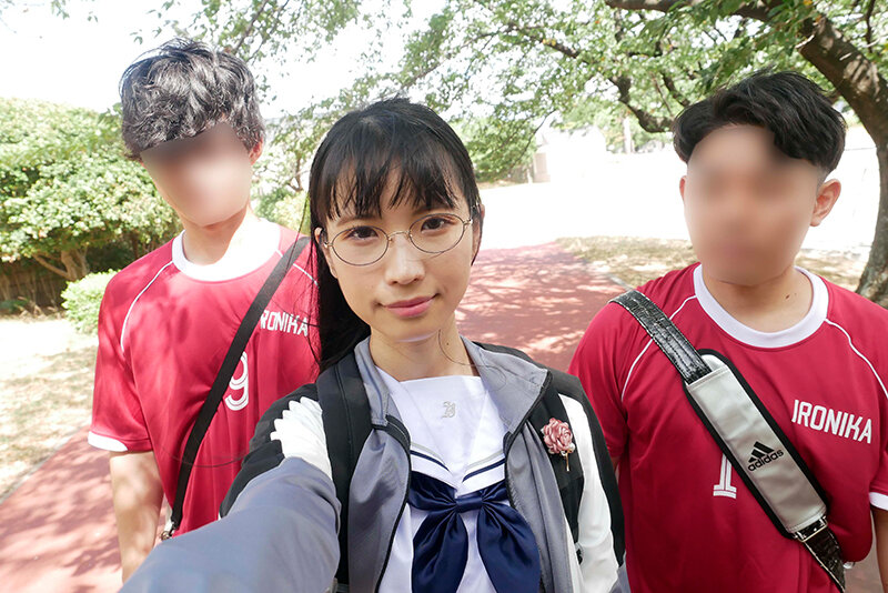 ＜JK＞ 【流出映像】 部活最後の大会で部員とパコハメするサッカー部マ...