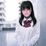 ＜JK＞ おじさんとH絶対無理めな清純美少女、信じられないドM本性【キモデブ中年男たちにひざまづきフェラ奉仕＆全員と本気Dキス】卑猥要求を全て承諾し巨マラおじさん連続中出しで絶頂イキ狂う精液便女育成6P乱交 『高画質』