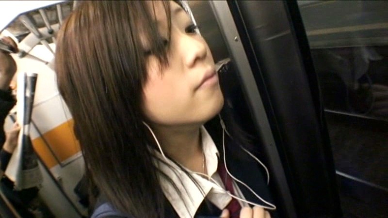 ＜JK＞ 駅のトイレで声を我慢しながら本気でオナニーする女子校生 『高...