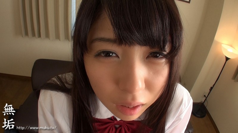 ＜JK＞ スレンダー微乳美少女れなちゃんは中出しされるのが大好きなどす...