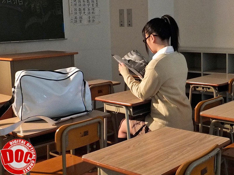 ＜JK＞ 狙われた水泳部員 宇佐美なな ～無抵抗な少女に襲いかかる男た...