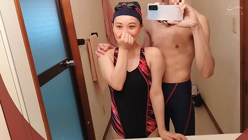 ＜JK＞ チンチン離さなくてめちゃくちゃエッチな女の子 競泳水着と剛毛...