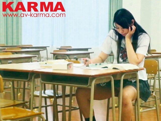 ＜JK＞ 豊島区某女子●校教師撮影 教え子女子校生の純生パンチラ盗撮 ...