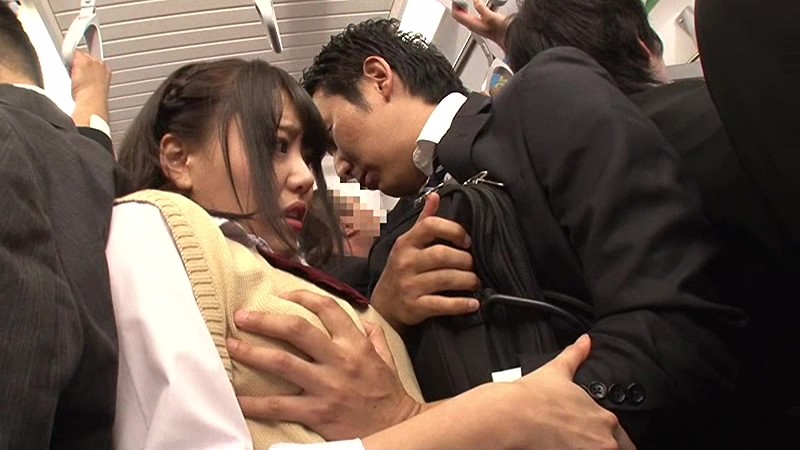 ＜JK＞ W（ダブル）デカチン股間密着痴● 満員電車で身動きの出来ない...