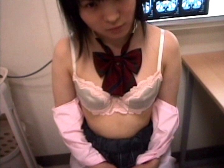 ＜JK＞ 女子校生ばかりを狙うロリコン猥褻医師 4時間 『高画質』