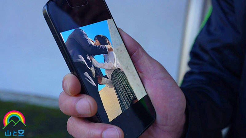 ＜JK＞ 不倫追跡 通学路で不倫か！？舐めんなよ！ゲス教師と不埒メスガ...