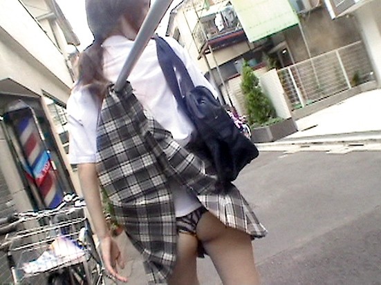 ＜JK＞ いたずらパンチラ ～女子校生のパンティ～ 『高画質』