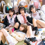 ＜JK＞ 「おじさん！私たちと一緒なら寂しくないでしょ？」行き場のない家出少女たちがゴミ屋敷に侵入！そこで寂しく暮らすおじさんとヤリまくり共同生活！ 『高画質』