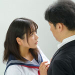 ＜JK＞ 教え子のおっぱいが大きくて柔らかそうで我慢出来ませんでした。生徒のLカップに我を忘れた担任教師は学生相手に何度も何度も吐精してしまったのです。 田野憂 『高画質』