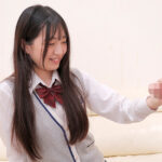 ＜JK＞ 素人ナンパ 代々木でみつけたウブな女子校生に18cmメガチ〇ポを素股してもらったら、こんなにヤラしい事になりました。 永野鈴 『高画質』