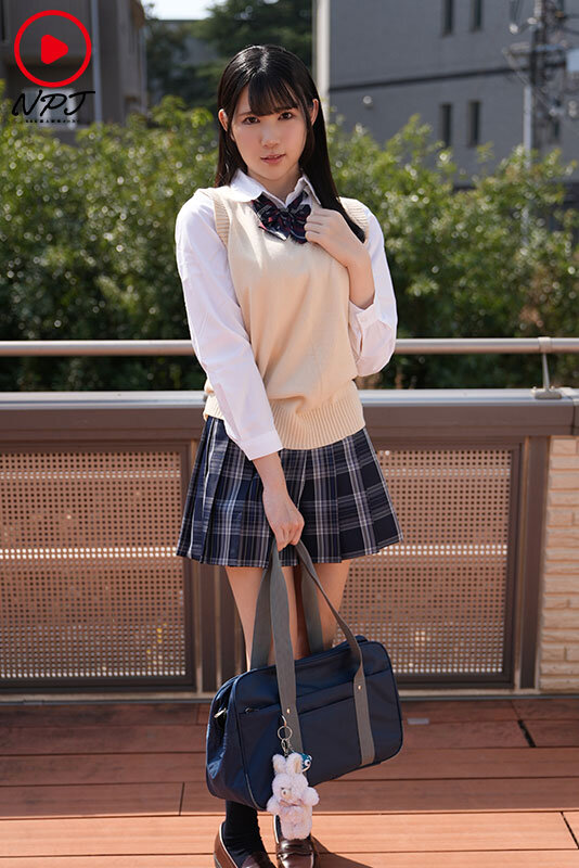 ＜JK＞ 平日の学校帰りに暇そうにしているJ●に声かけ 家に連れて帰っ...