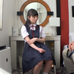 ＜JK＞ いじめられっ子の膣内におじさん精子を大量発射！！健気な喘ぎ声◎【個人撮影】発育途中・イラマチオ・種付けプレス ちはる 桜井千春 『高画質』