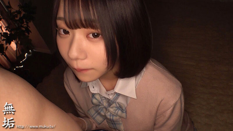 ＜JK＞ スレンダーな女子生徒の制服を汚したい。 美少女に制服ぶっかけ...