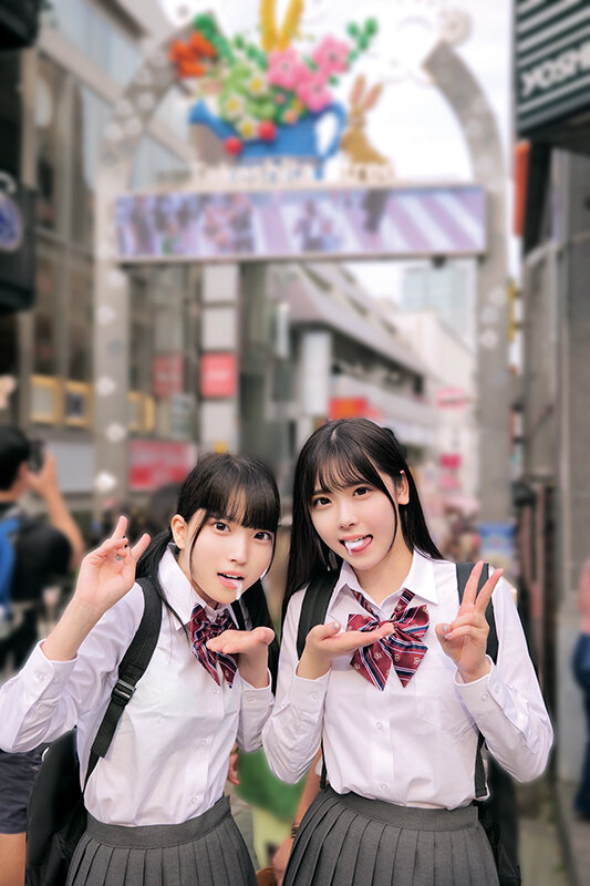 ＜JK＞ 田舎からやって来た修学旅行生に東京観光ごっくんデート 精子を...