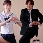 ＜JK＞ 人気学生カップルインフルエンサーがSNSでバズりたくて迷い込んだ先は濃厚絶倫オヤジが住む淫欲まみれの変態村だった…。 白上咲花 『高画質』