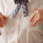 ＜JK＞ 乳首こねくり失禁 敏感乳首を弄ばれて失禁癖がついた地味娘は白目アヘ顔イキが止まらず… 上坂めい 『高画質』